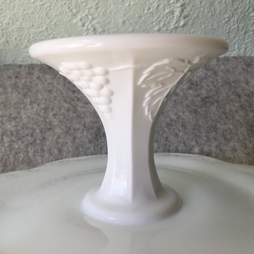 Vintage Colony Harvest Grapes & Leaves Large Cake Stand Pure White Milk Glass - Picture 9 of 9