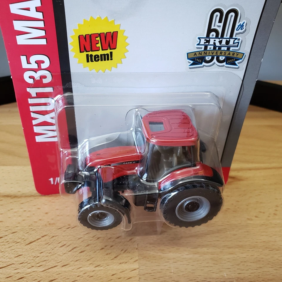 Ertl Case IH MXU135 Maxxum Tractor Diecast 1:64 - Image 4 of 4