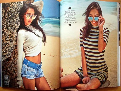 SISTAR HYORIN/Cutting 9P-Not Whole Magazine/Celebrity Korea/2016 RARE Tracking - Picture 2 of 5