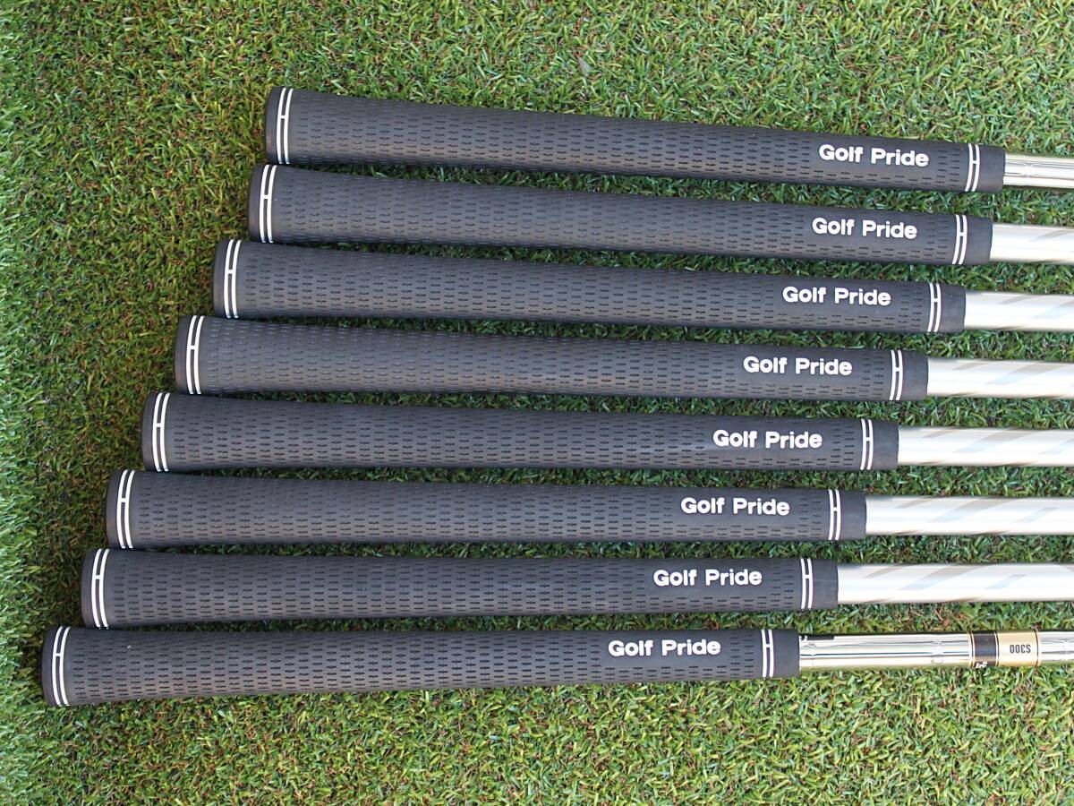 Titleist 680 Forged Muscle Back Iron Set 3-PW 8pc Fujikura