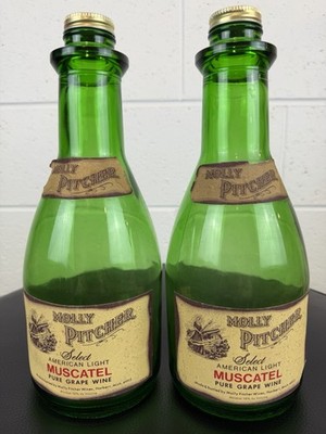Molly Pitcher Select American Light Muscatel Green Wine Bottles Lot of 2