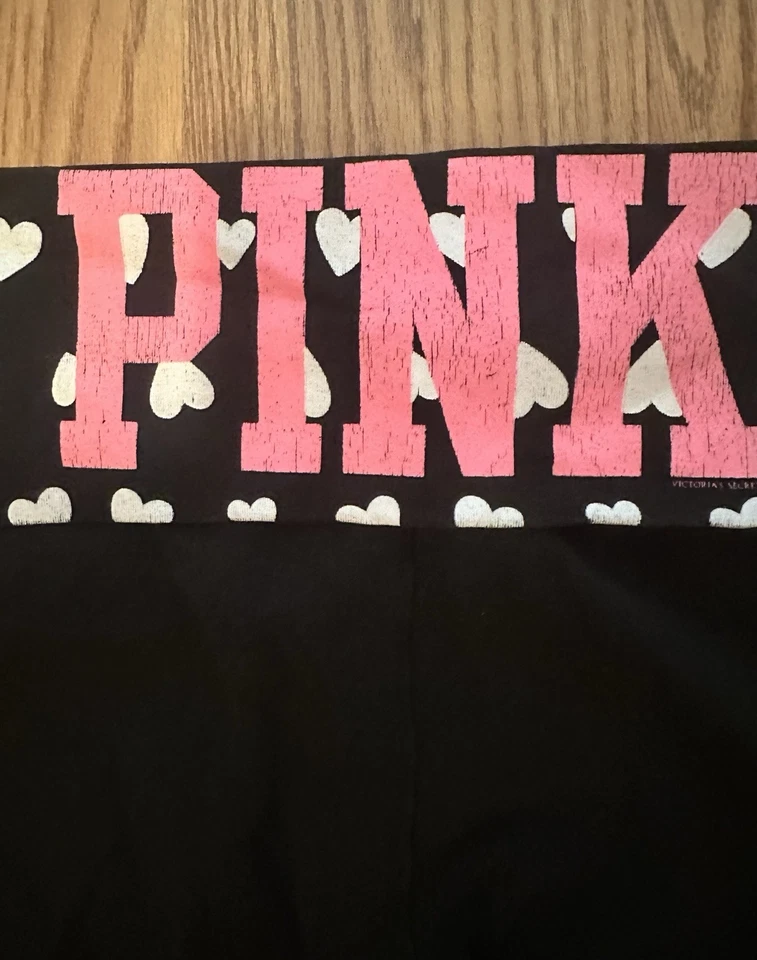 Victoria’s Secret Pink Vintage Black Foldover Waist White Hearts Leggings L - Image 3 of 4