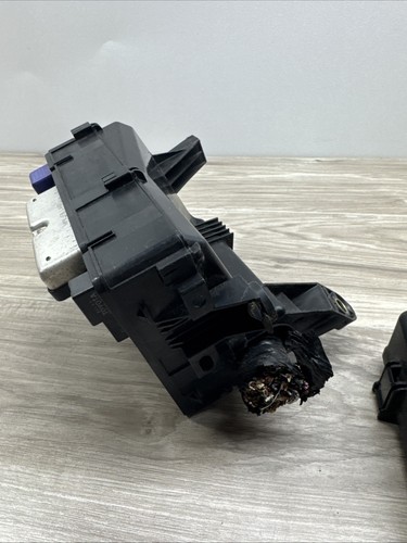 2002-2010 Lexus SC430 Under Hood Fuse & Relay Box W/Headlight MPX Computer - Picture 7 of 12