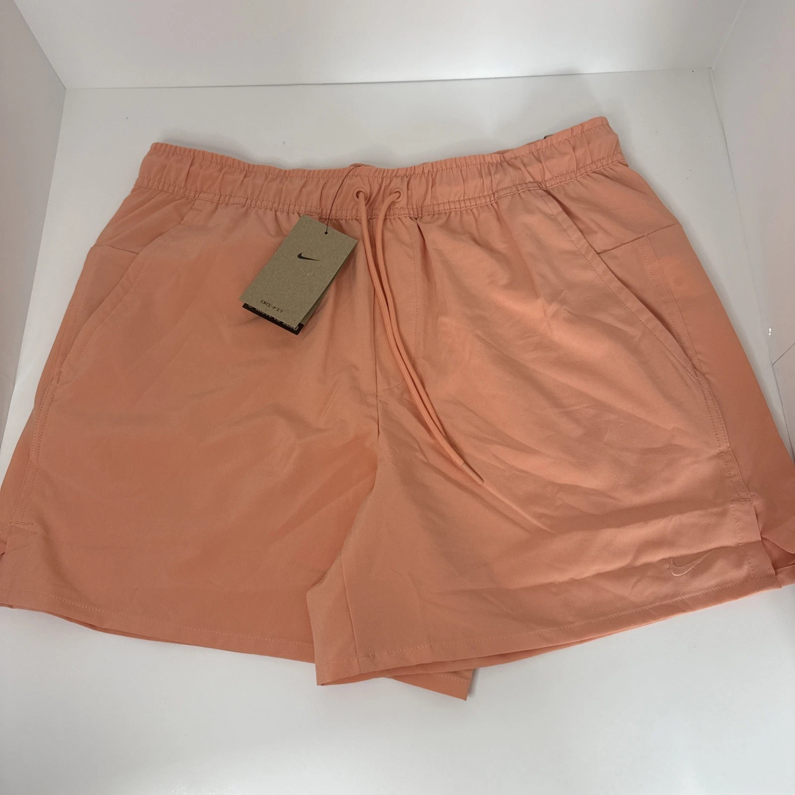 NEW NWT Nike Mens Large Unlimited Dri-FIT 5" Unlined Shorts 🩳 Peach/Apricot