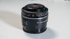 Sony 30mm f/2.8 DT Macro SAM Prime AF Lens for Sony A DLSR Mount