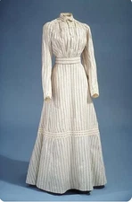 Victorian Dress Regency white Ball Dress Vintage High Waistline Tea Gown Dress 