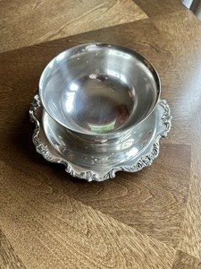 Vintage Wallace Royal Rose Gravy/Sauce/Dip Bowl & Attached 7.5 in Under Plate