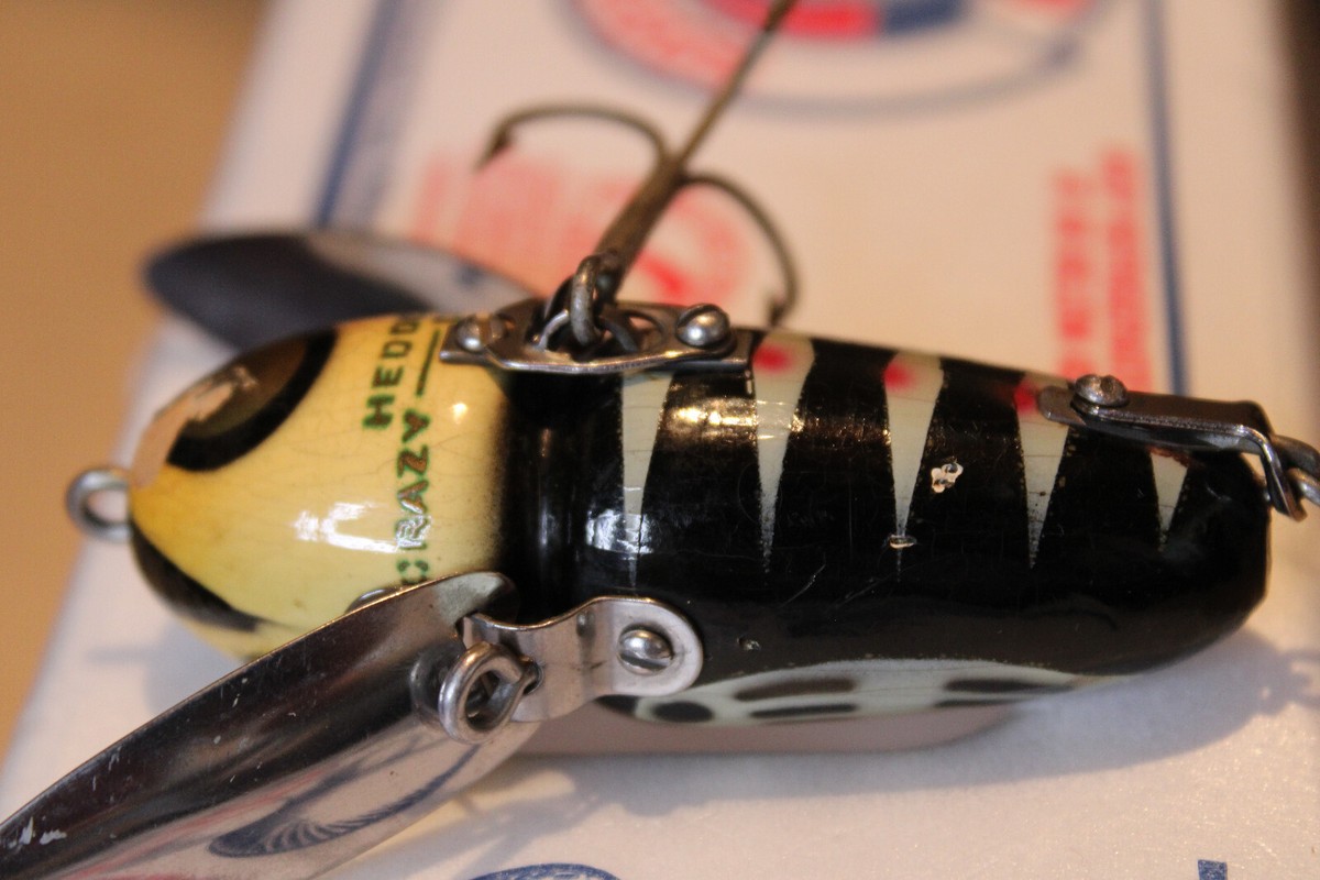 Heddon Crazy Crawler 2100 BWH Raised Zinc Eye Version Heddon Crazy Crawler 2100 BWH Raised Zinc Eye Version