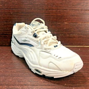 saucony leather shoes