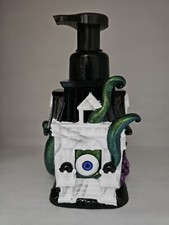 New Bath Body Works HAUNTED HOUSE HALLOWEEN Foaming SOAP DISPENSER
