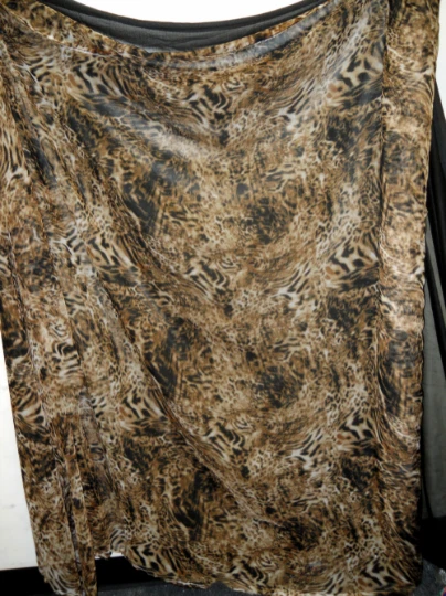 Gasa estampado animal leopardo marrón peso ligero, 58" ancho, por yarda, estampado  Foto 2 de 2