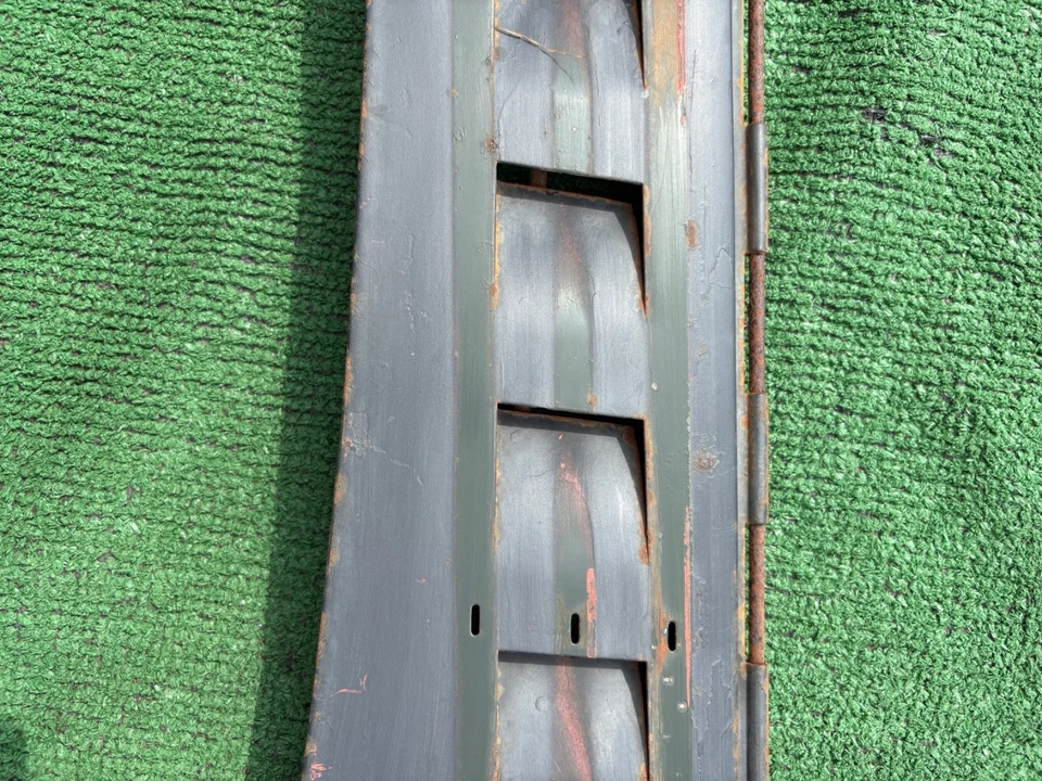 1941 1942 1946 Chevrolet truck hood side with handle drivers side 41 42 46 - Image 3 of 4