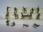 Marx  Battleground  / Complete  Set of 16 Series 2  ( Medical )  G.I.'s  / Olive