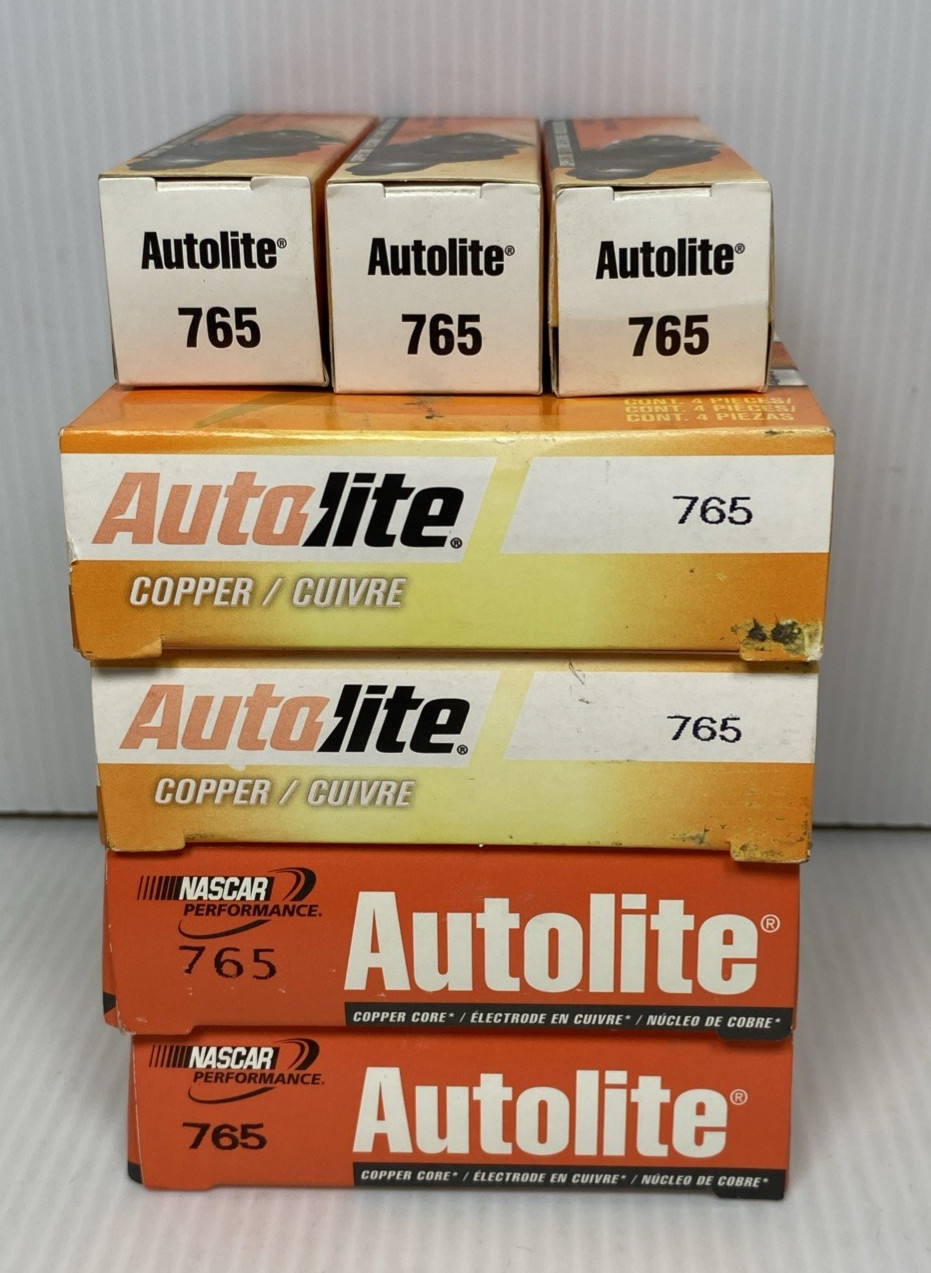 Lot of 19 Autolite Copper Spark Plugs #765