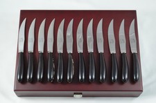 12 Sheffield Steak Knives with Water Buffalo Horn Handles – Wooden Case