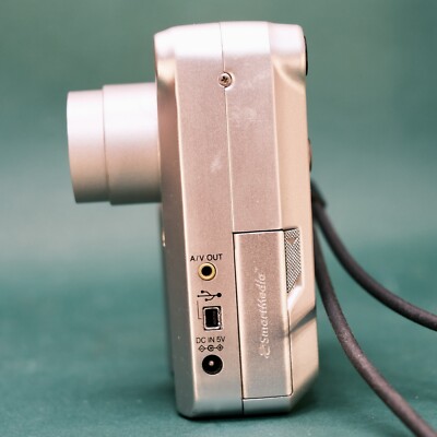 fujifilm finepix 6800 zoom 3.3 CCD SENSOR, 128mb Card New Battery