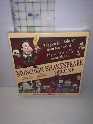 Munchkin Shakespeare Deluxe Fantasy Card Game Dinted Box