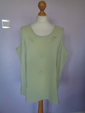 Top Size 18/20 By Sara Neal Light Green Embroidered Flowers Sleeveless