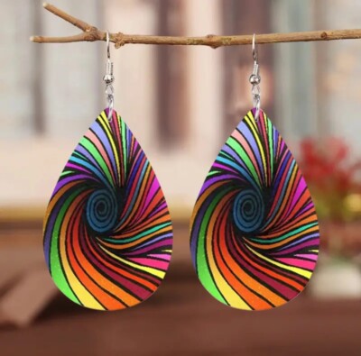 Teardrop Shape Colorful Spiral Pattern Dangle Earrings Retro Simple Style PU