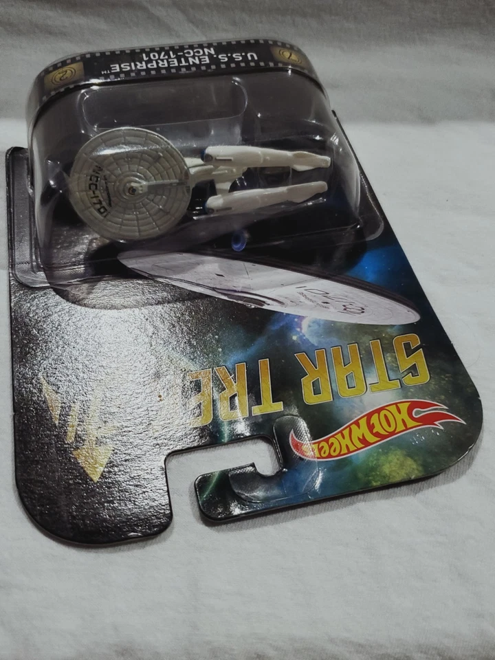 Hot Wheels Retro Entertainment Diecast USS Enterprise NCC-1701  Foto 4 de 4