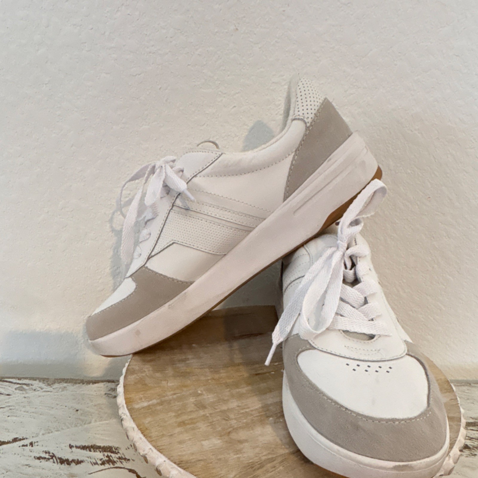 White/gray Colorblock Rubber Outsole