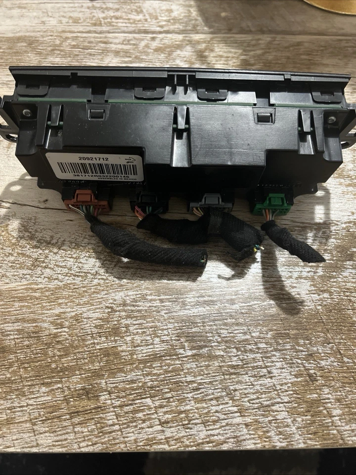 GMC Yukon Tahoe Chevy 2007-2014 módulo de control de clima automático OEM E1553 Foto 3 de 4