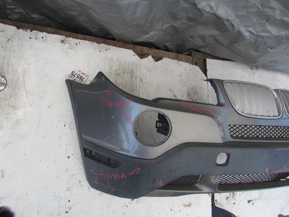 Cubierta del parachoques delantero BMW X3 2007-2010 con parrilla y lavadora sin asistencia de estacionamiento OEM Foto 2 de 4