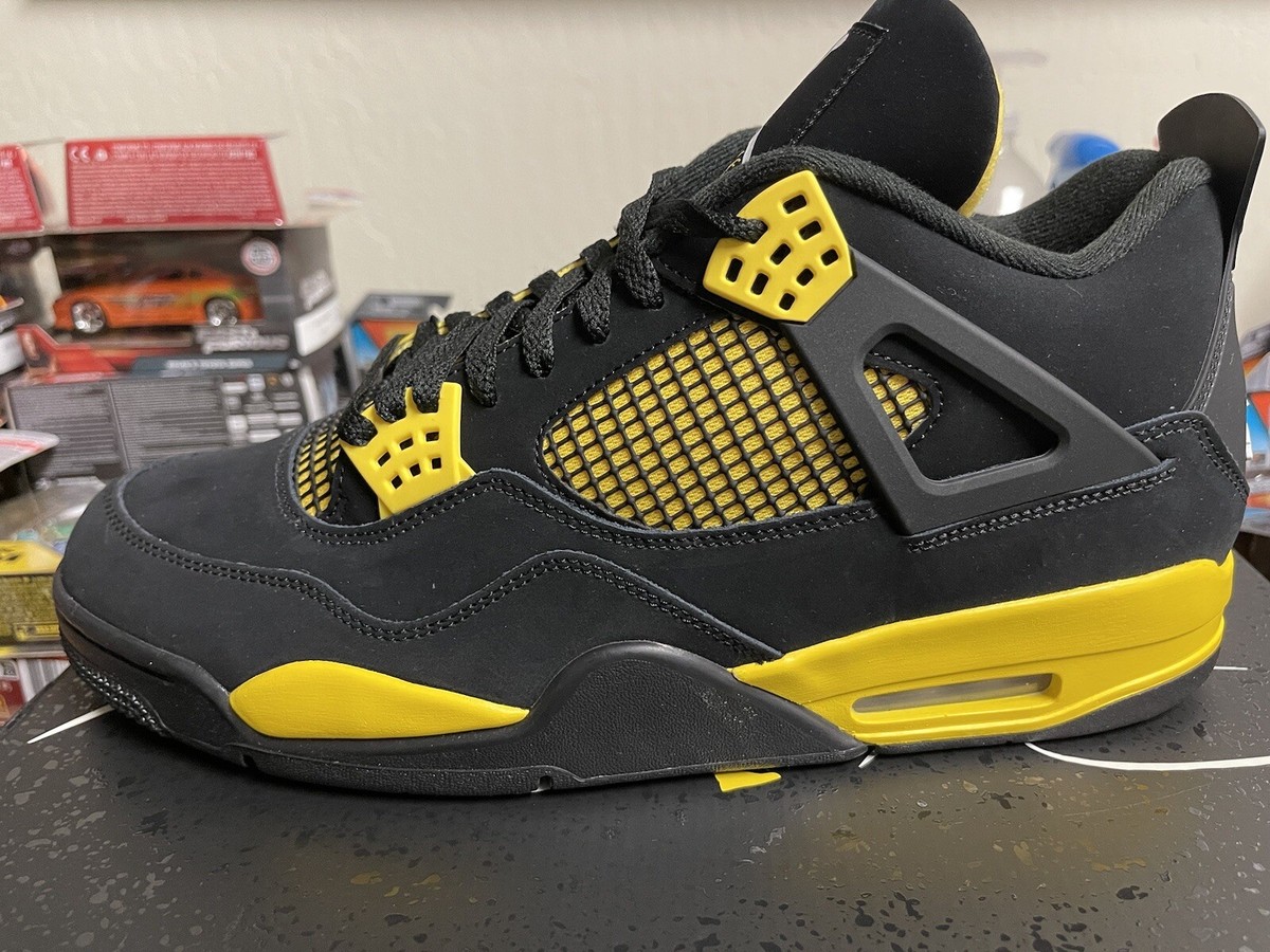 Nike Air Jordan 4 Black & Yellow Retro Thunder Size 13