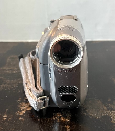 Sony Handycam DCR-HC21 Mini videocamera DV con telecomando accessori caricatore borsa Sony - Foto 3 di 17