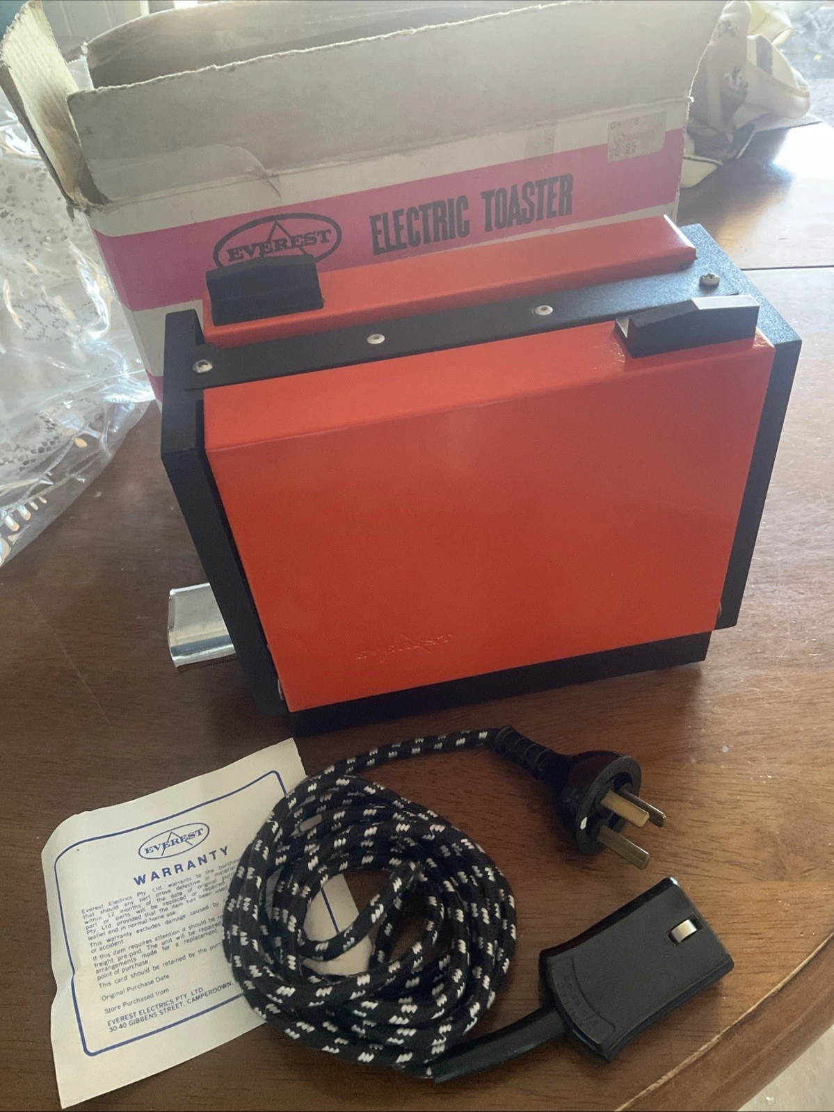 Vintage c1970s Retro Orange Toaster NEW NEVER USED FREE POST