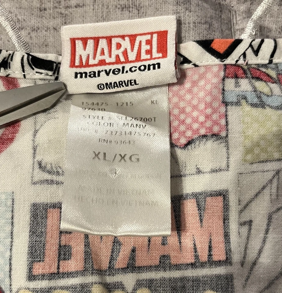 Blusa Médica Marvel Avengers Assemble Estilo Cómic Talla XL, Spiderman Iron Man Foto 4 de 4