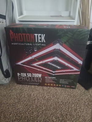 Photontek P-TEK SQ 200W GROW LIGHT