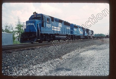 Original Kodachrome Conrail GP40-2 3210 at Avon, Indiana in 1988