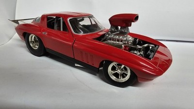 Hot Wheels Maßstab 1:18 1966 Corvette Fastback Coupe Pro Street In ROT
