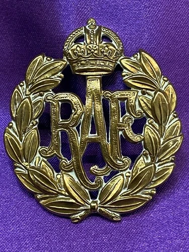 Genuine WW2 RAF The Royal Air Force GM Cap Badge w/lugs