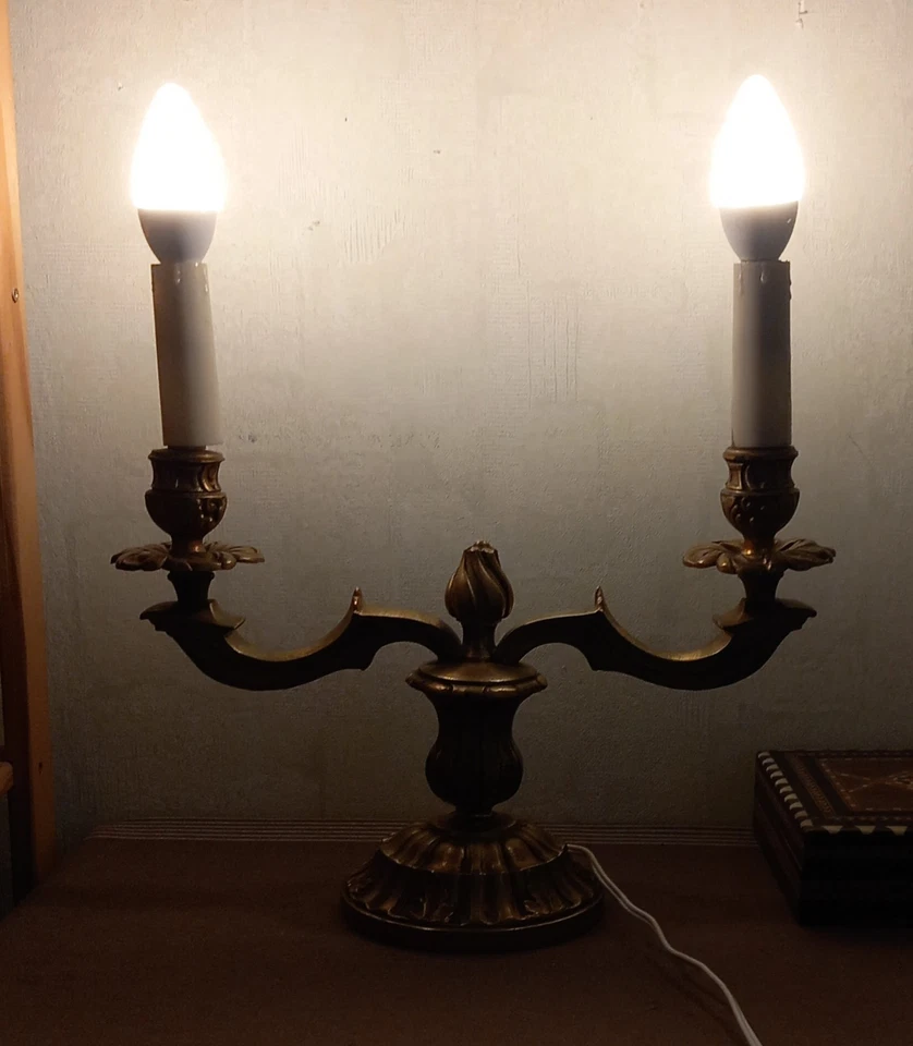 Lampe bougeoir bronze doré 2 bras style Louis XVI vintage électrifiée 1950/70 - Photo 2/4