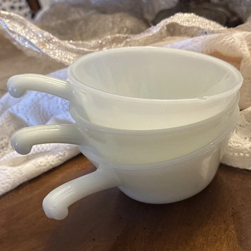Vintage Anchor Hocking Milk Glass Handled  Soup Bowls Set of 3 See Description