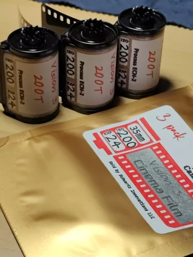 35mm Camera Film (3 Pack, 24 exp) - Kodak Vision 3 Negative Film
