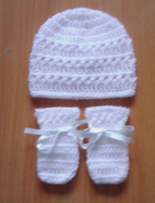 Handgefertigte handgehäkelte Baby Unisex Xtr Mütze & Handschuhe verschiedene Farben 100 % Acryl