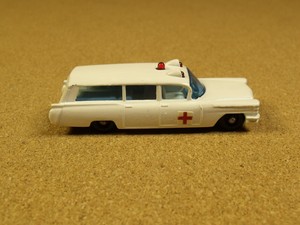 matchbox series 54 s&s cadillac ambulance