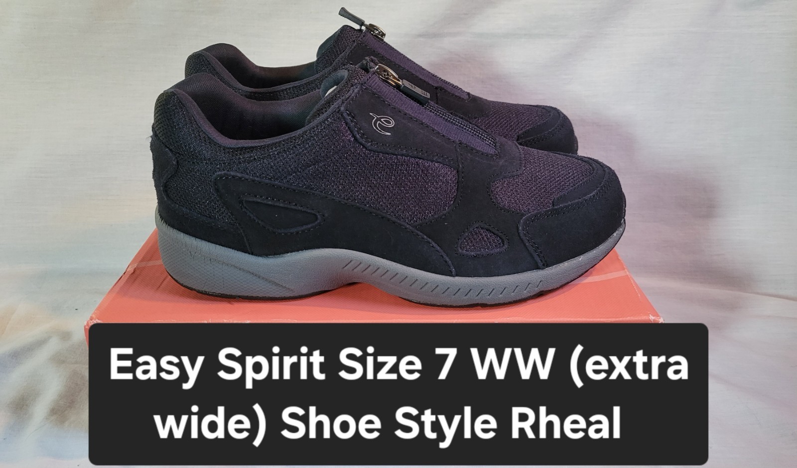 New in Box Easy Spirit Sneakers 7 WW Extra Wide – Lace Free Zip Up Dark Blue NWT