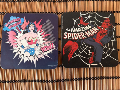 2 Comic Untersetzer - Wonder Woman - Spiderman - Marvel / DC - Kork - Bierdeckel