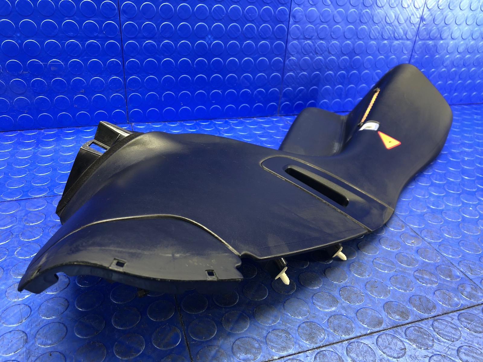 2016-2021 MCLAREN 570S RIGHT SIDE UPPER B PILLAR PANEL BLACK LEATHER 13NA018SP