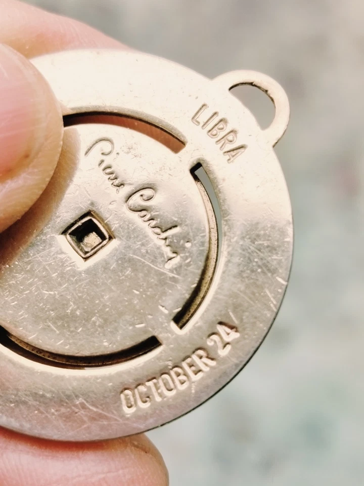 Joyería Pierre Cardin Foto 2 de 4