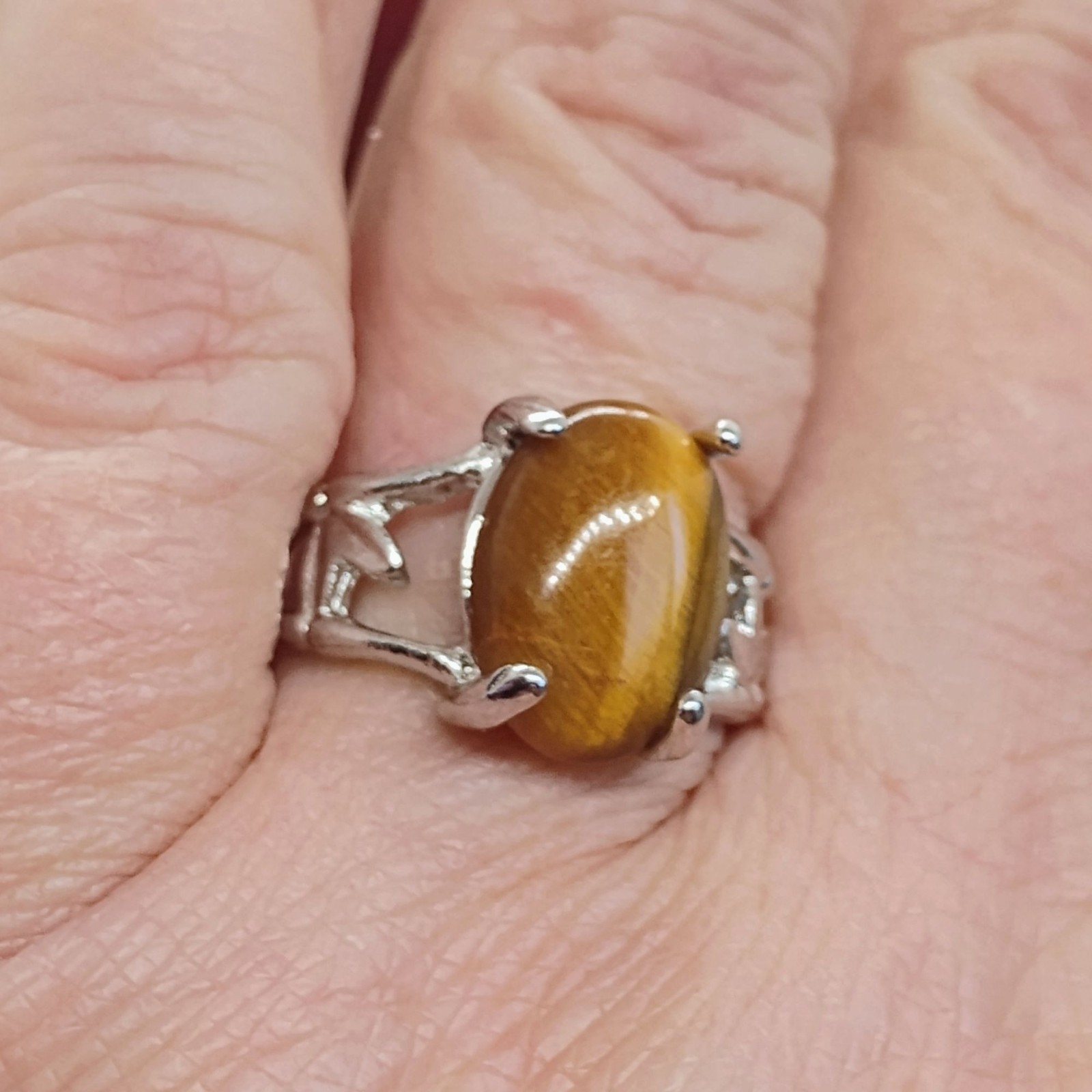 Oval Tiger Eye Ring Silver Leaf Setting Size 6.5 - image 4