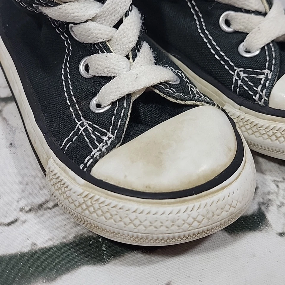 Zapatos de tenis Chuck Taylor's Converse All-Stars para niños talla 1 retro de caña alta  Foto 3 de 4