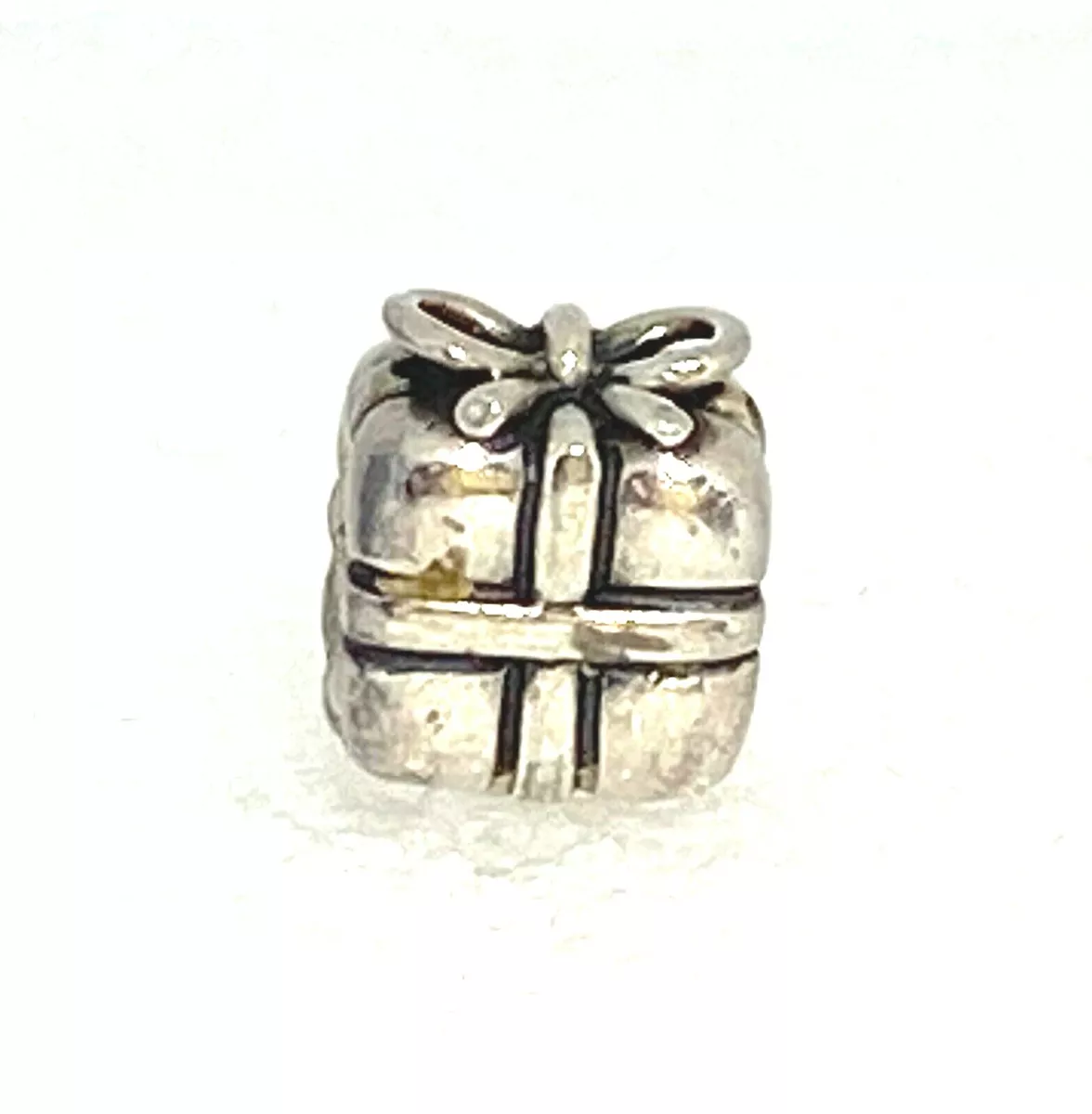 Pandora shop gift charm