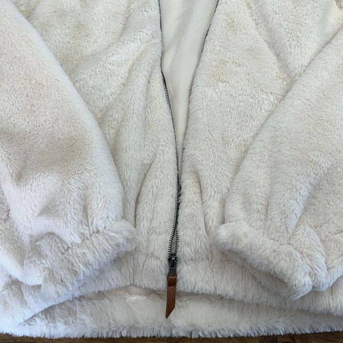 Thread and Supply Women’s Small Sweater Zipped Coat Sherpa Fluffy Fuzzy Soft - Picture 6 of 15