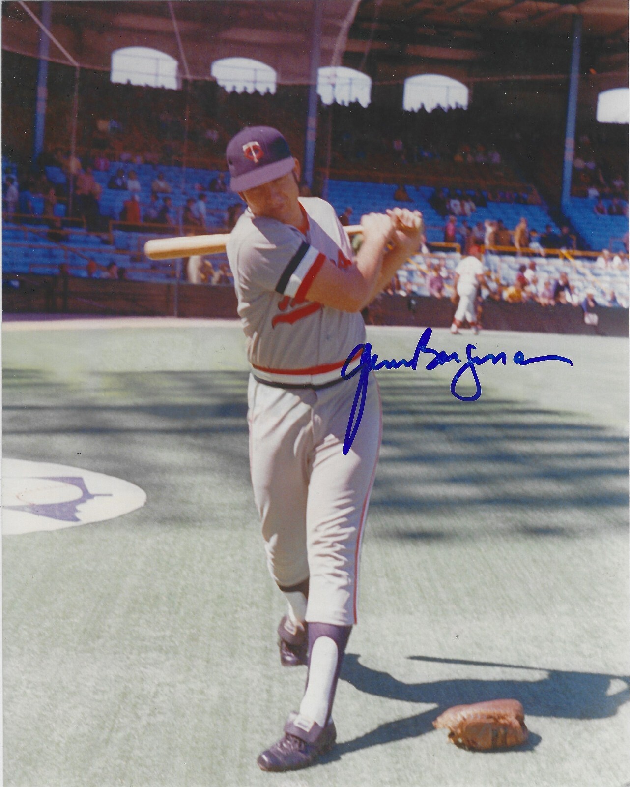 MINNESOTA TWINS GLENN BORGMANN SIGNED 8x10 PHOTO  W/ COA