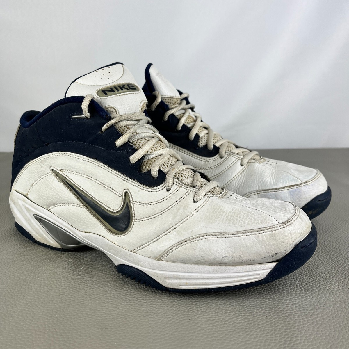 Vintage 2006 Nike Hoop Drills 313570-102 White Leather Basketball